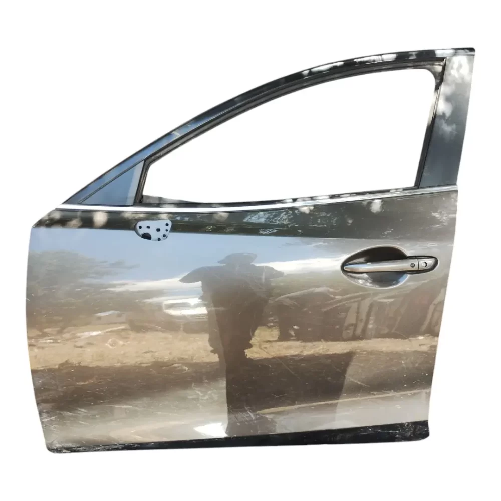 PUERTA DELANTERA IZQUIERDA MAZDA 3 3G 2015 AL 2019