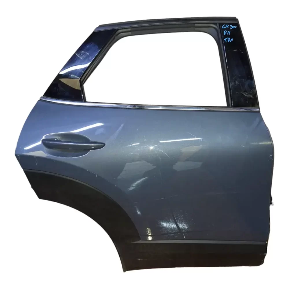PUERTA TRASERA DERECHA (RH) MAZDA  CX30 2020 AL 2024