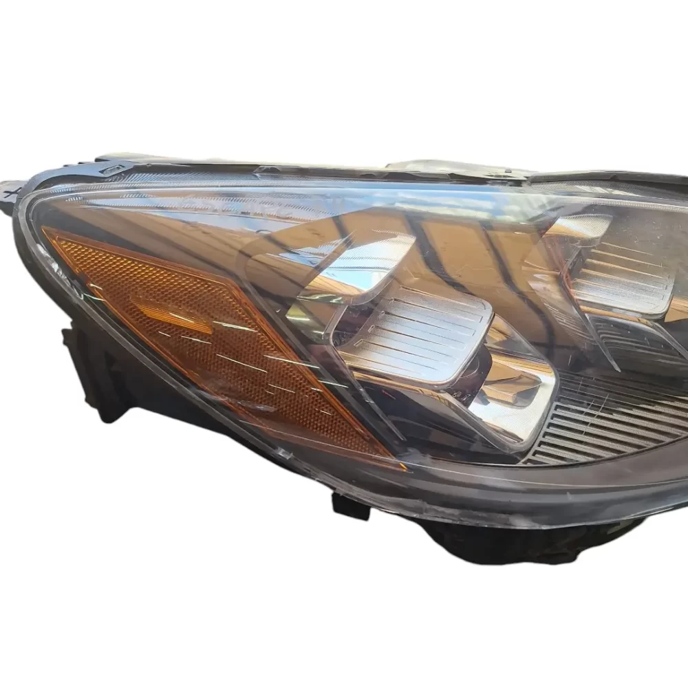 OPTICO DERECHO (RH) FORD ESCAPE DETALLE COMPATIBLE DESDE EL AÑO 2022 AL 2024 - Imagen 2