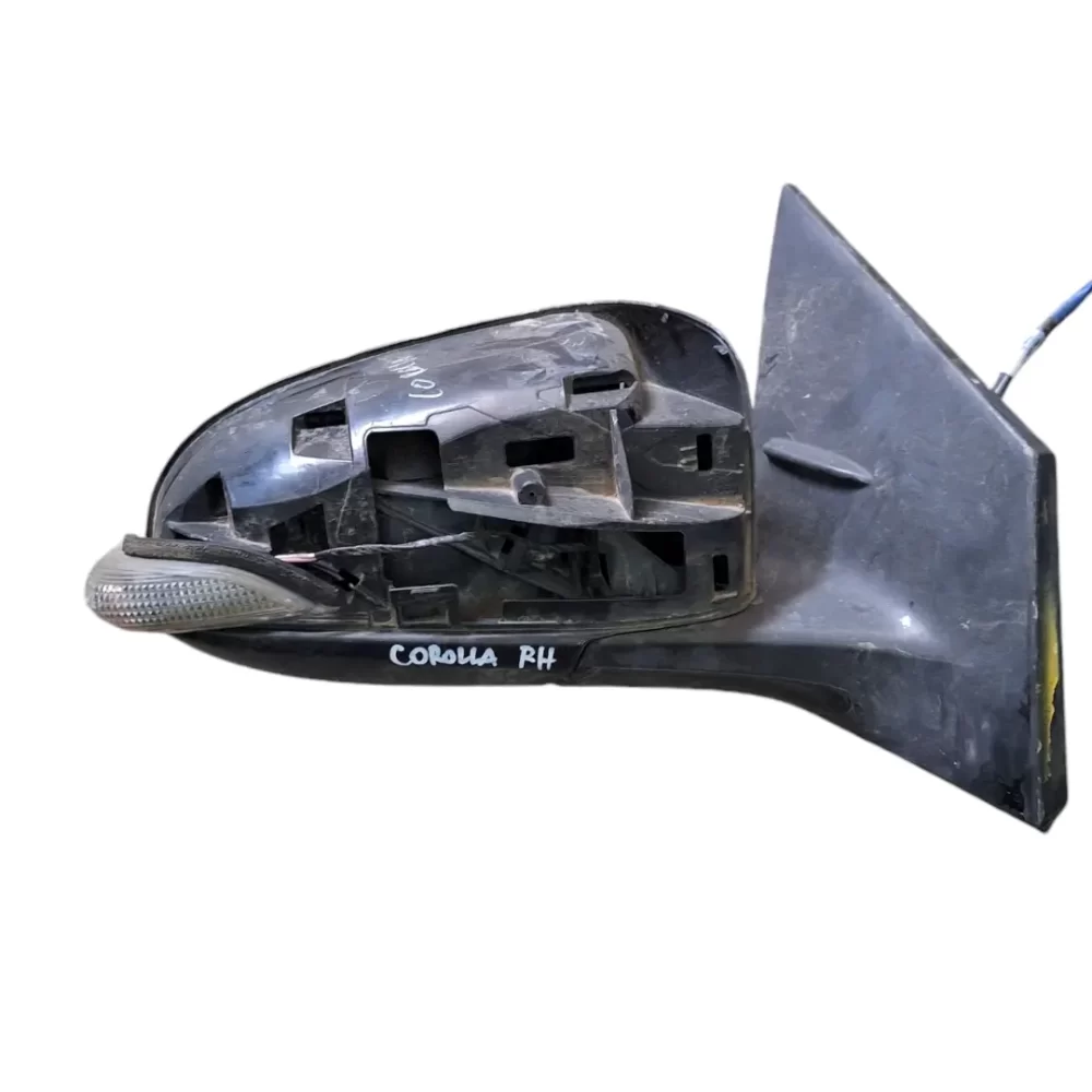 ESPEJO RETROVISOR DERECHO (RH) TOYOTA COROLLA 2014 EN ADELANTE CON LUNETA - DETALLE SIN TAPA