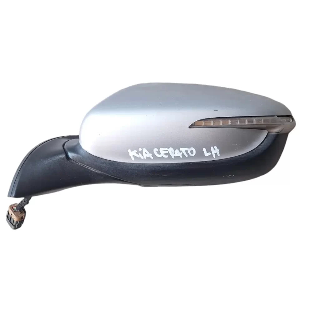 ESPEJO RETROVISOR IZQUIERDO (LH) KIA CERATO 2014 AL 2018 CON LUNETA - DETALLE EN INTERMITENTE