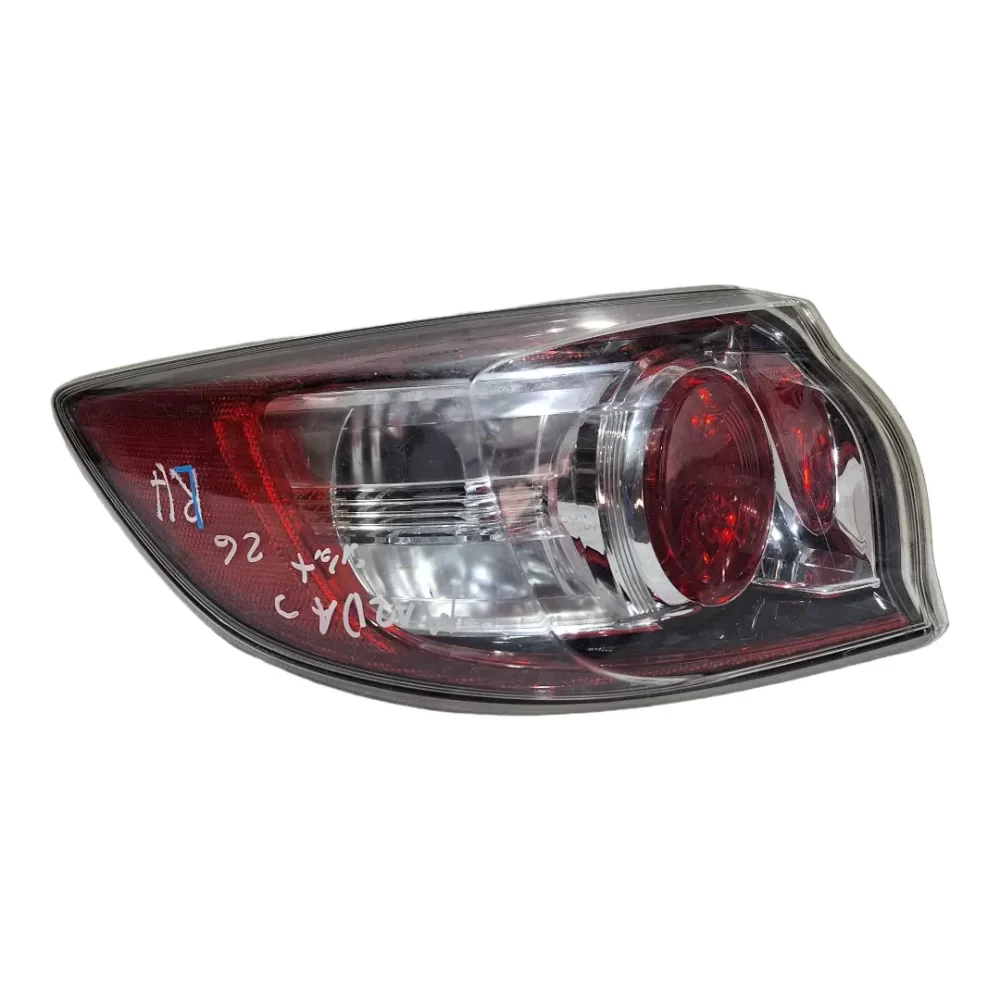 FOCO TRASERO IZQUIERDO (LH) MAZDA 3 SPORT 2G 2010 AL 2014 CARROCERIA - CON DETALLE