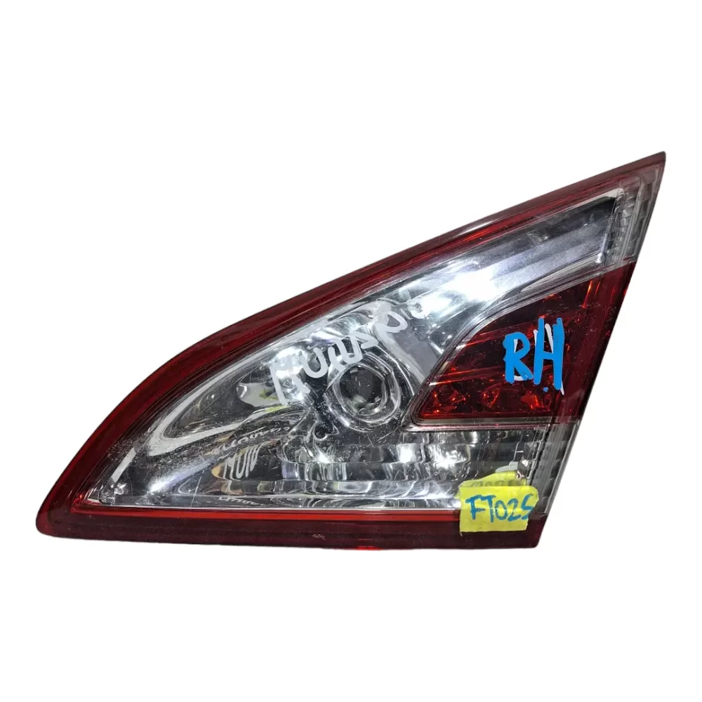 FOCO TRASERO DERECHO (RH) NISSAN MURANO 2011 AL 2014 PORTALON