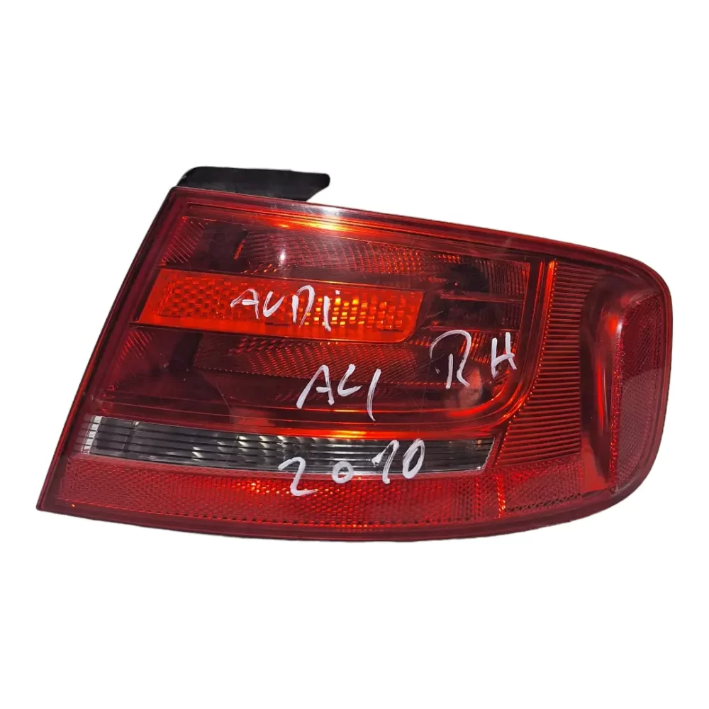 FOCO TRASERO DERECHO (RH) AUDI A4 2008 AL 2012 CARROCERIA