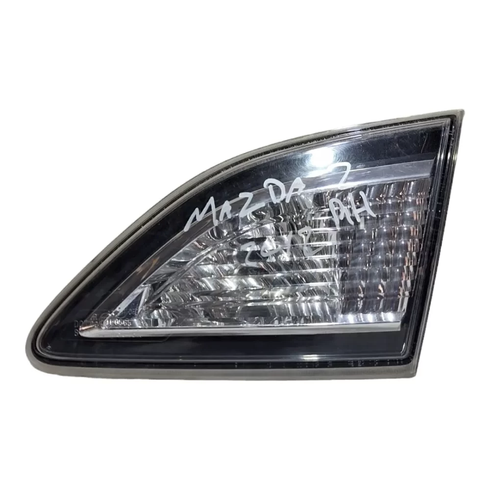 FOCO TRASERO DERECHO (RH) MAZDA  3 SEDAN 2010 AL 2013 PORTALON