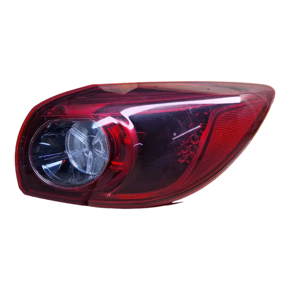 FOCO TRASERO DERECHO (RH) MAZDA 3 SPORT 3G 2015  AL 2020 CARROCERIA