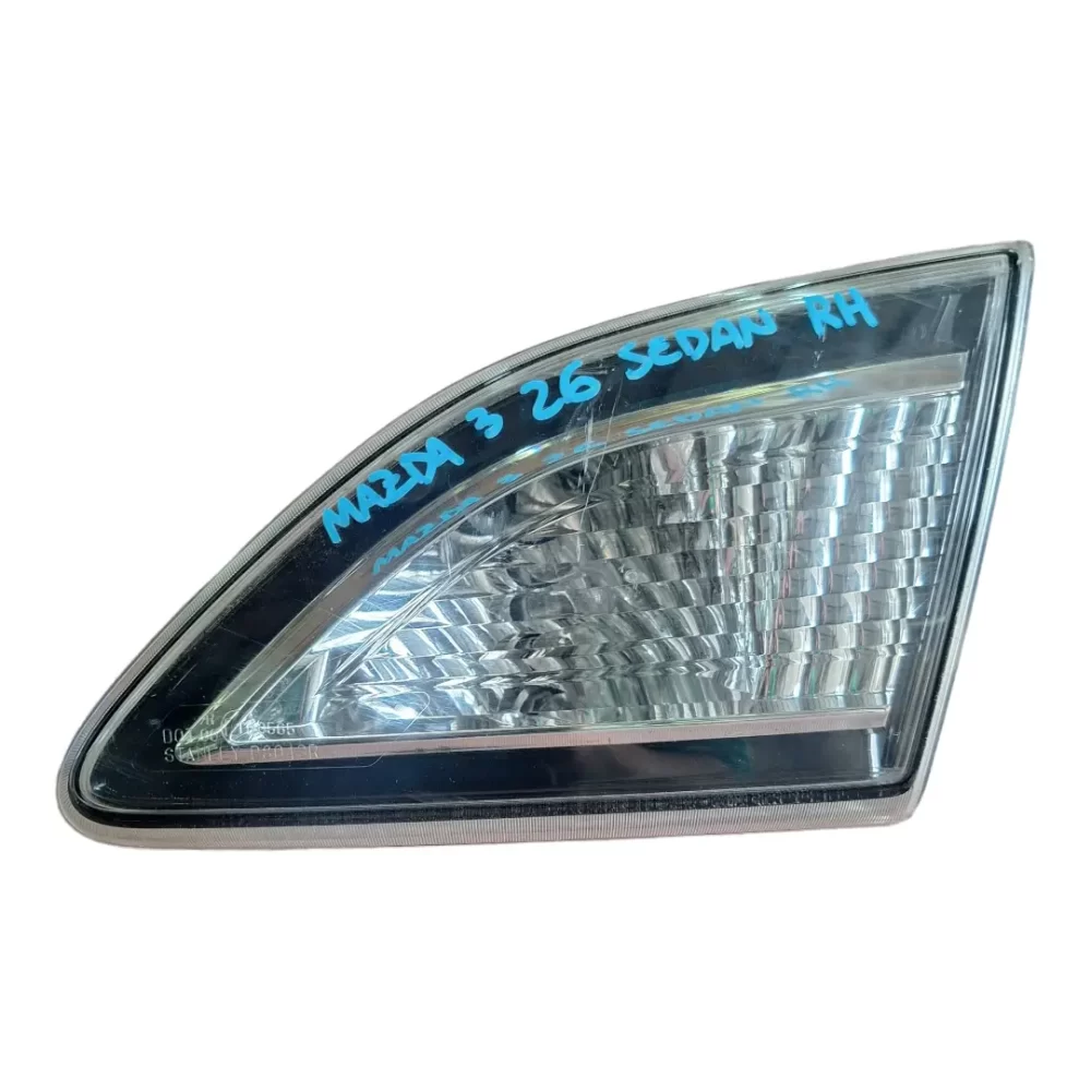FOCO TRASERO DERECHO RH MAZDA 3 SEDAN 2G 2010/2014 MALETA