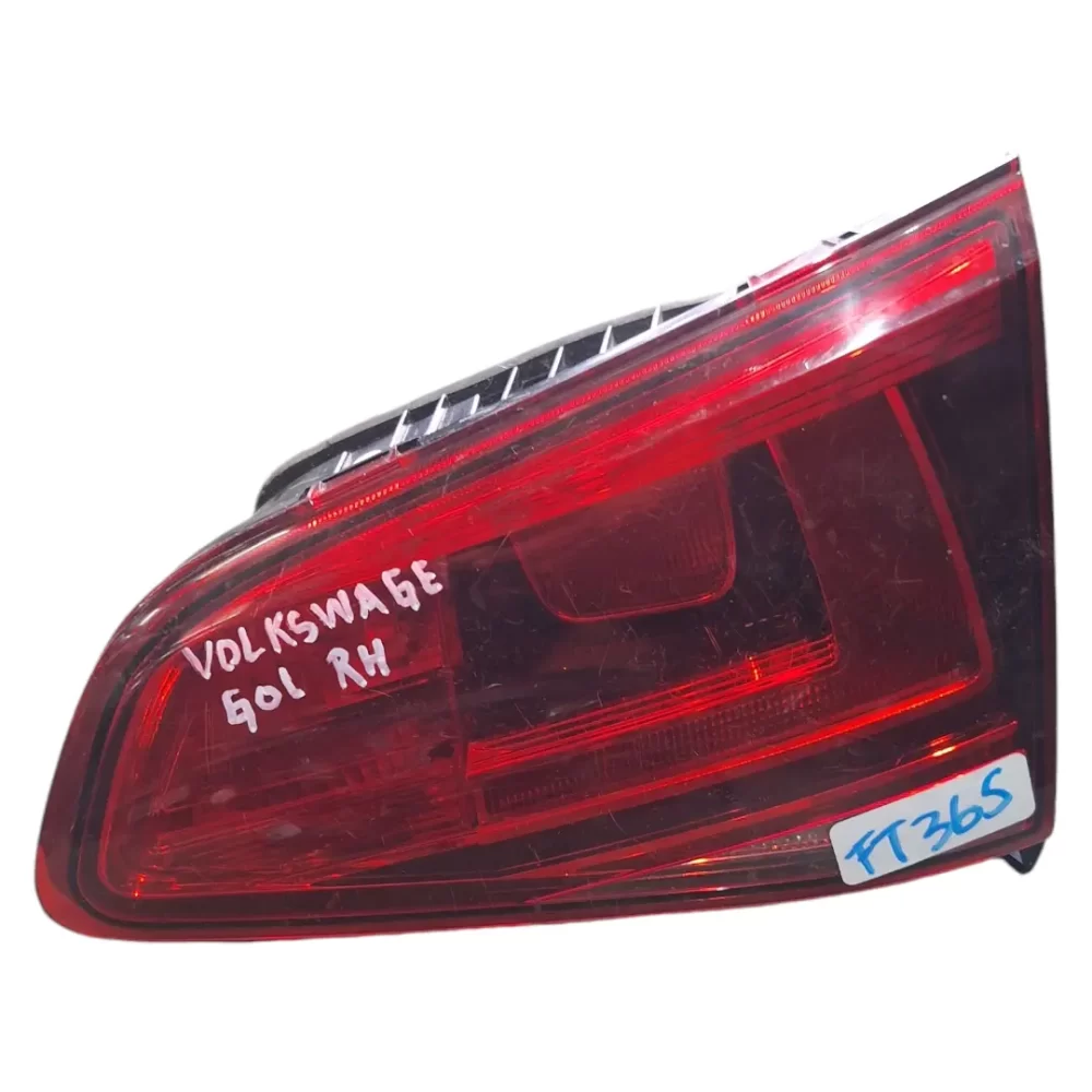 FOCO TRASERO DERECHO (RH) VOLKSWAGEN GOLF 2015 AL 2019 PORTALON