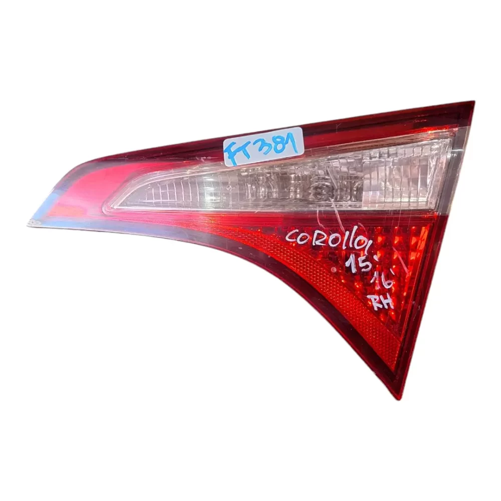 FOCO TRASERO DERECHO (RH) TOYOTA COROLLA 2015 AL 2016 MALETA
