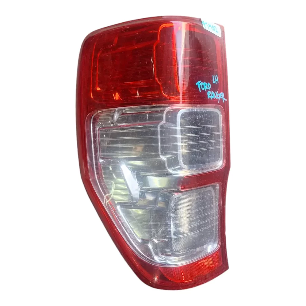 FOCO TRASERO DERECHO (RH) FORD EXPLORER 2018 EN ADELANTE CARROCERIA