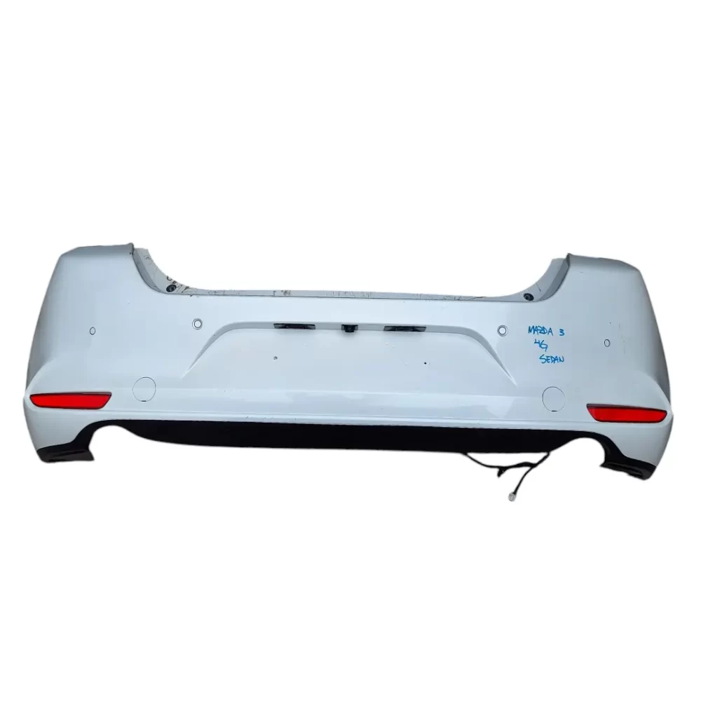 PARACHOQUE TRASERO MAZDA 3 SEDAN 4G 2020 al 2024