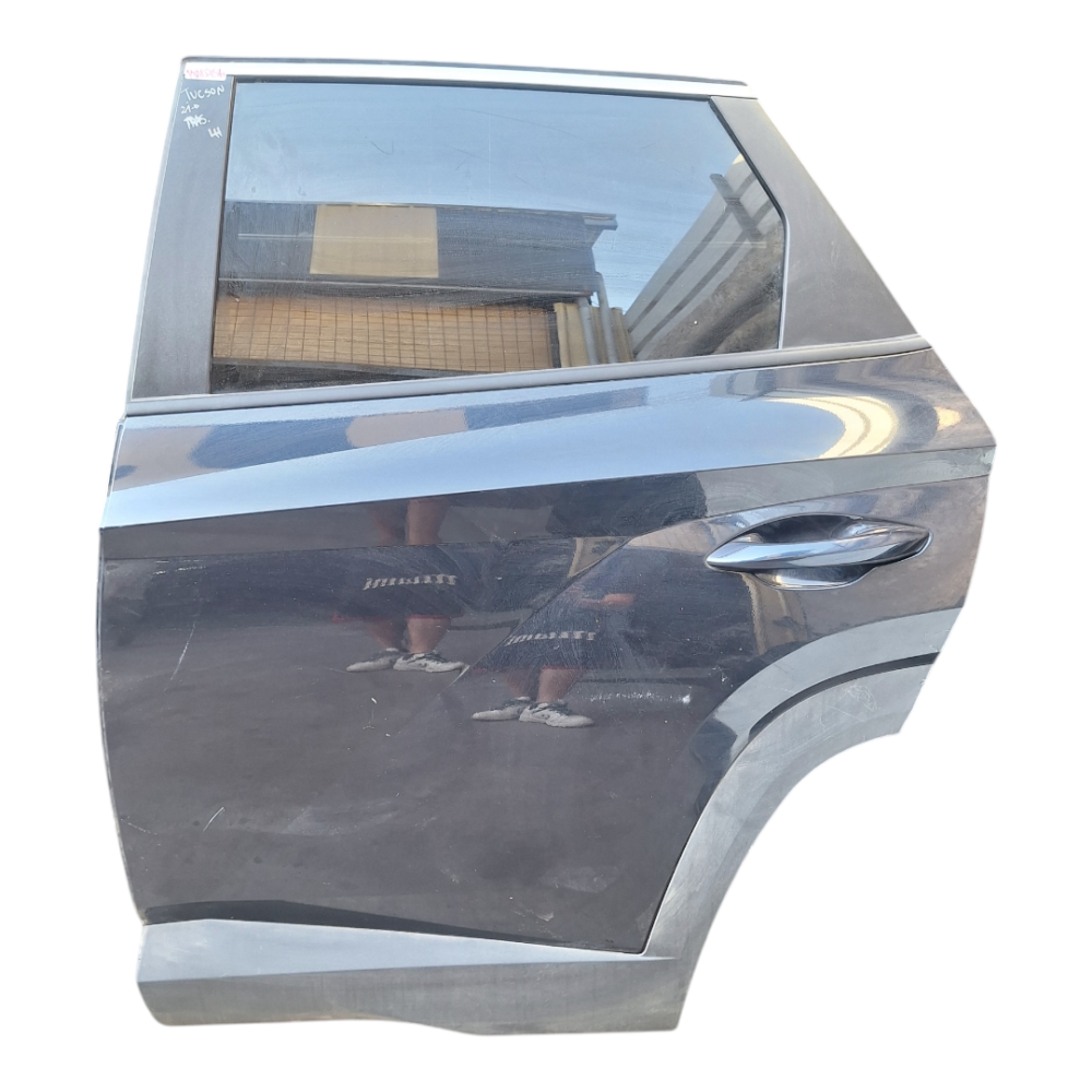 PUERTA TRASERA IZQUIERDA HYUNDAI TUCSON 2021 EN ADELANTE