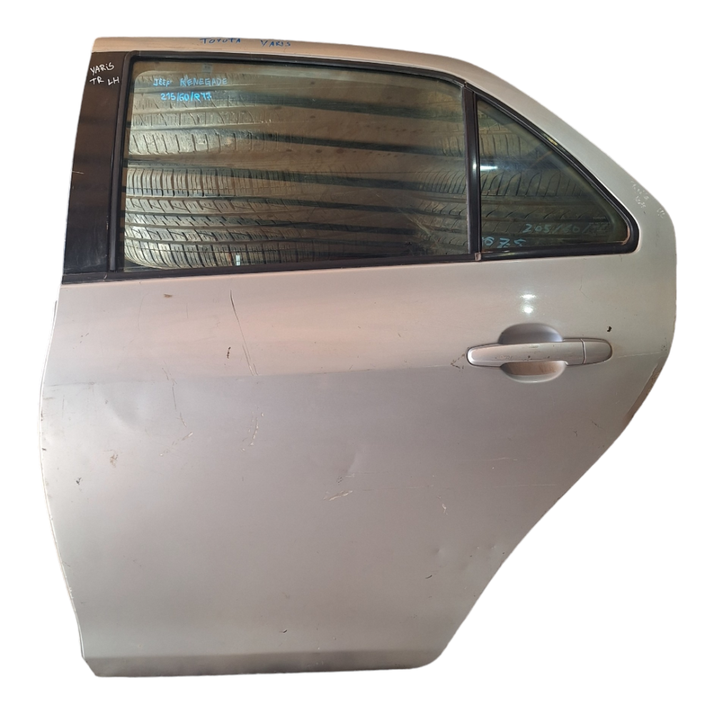 PUERTA TRASERA IZQUIERDA TOYOTA YARIS 2008 AL 2013