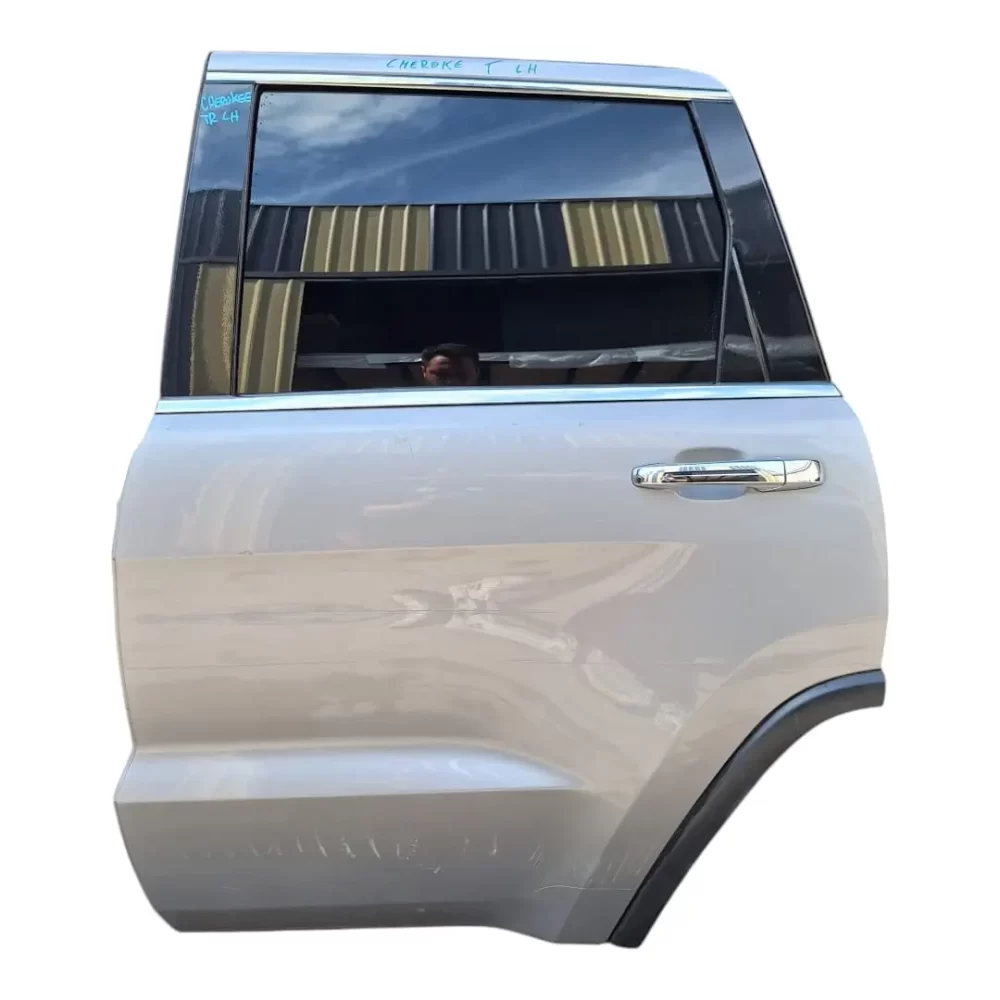 PUERTA TRASERA IZQUIERDA JEEP CHEROKEE 2014 AL 2022