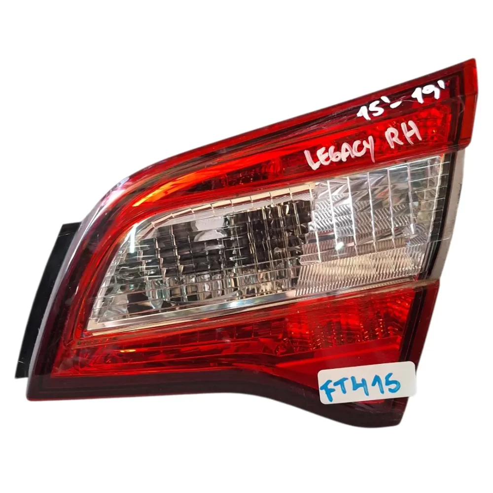 FOCO TRASERO DERECHO (RH) SUBARU LEGACY 2015 AL 2019 MALETA
