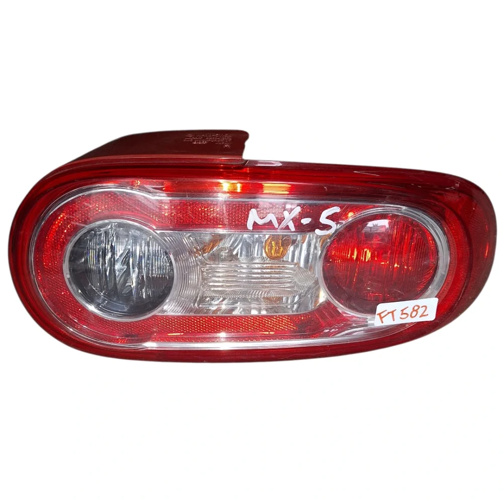 FOCO TRASERO DERECHO MAZDA MX5 MALETA 2011-2015