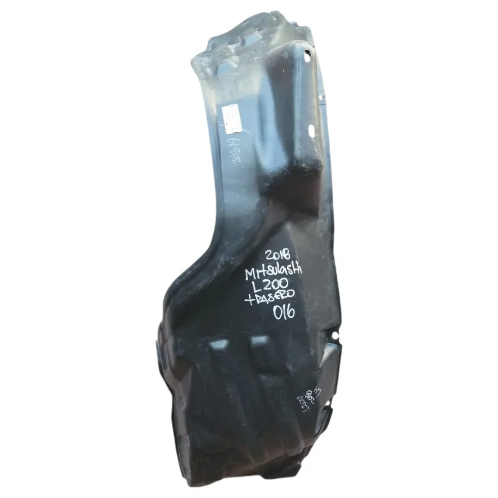 GUARDAFANGO TRASERO IZQUIERDO MITSUBISHI L200 2015/2018