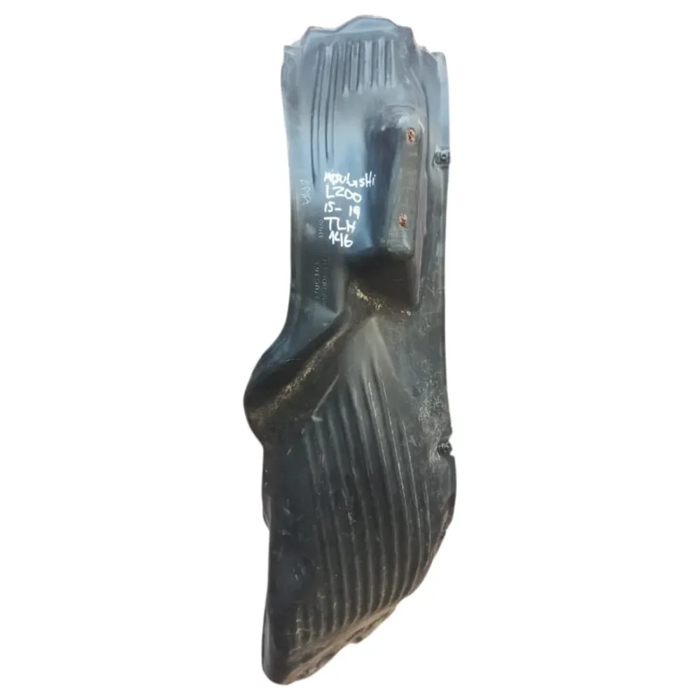 GUARDAFANGO TRASERO IZQUIERDO MITSUBISHI L200 2015/2019