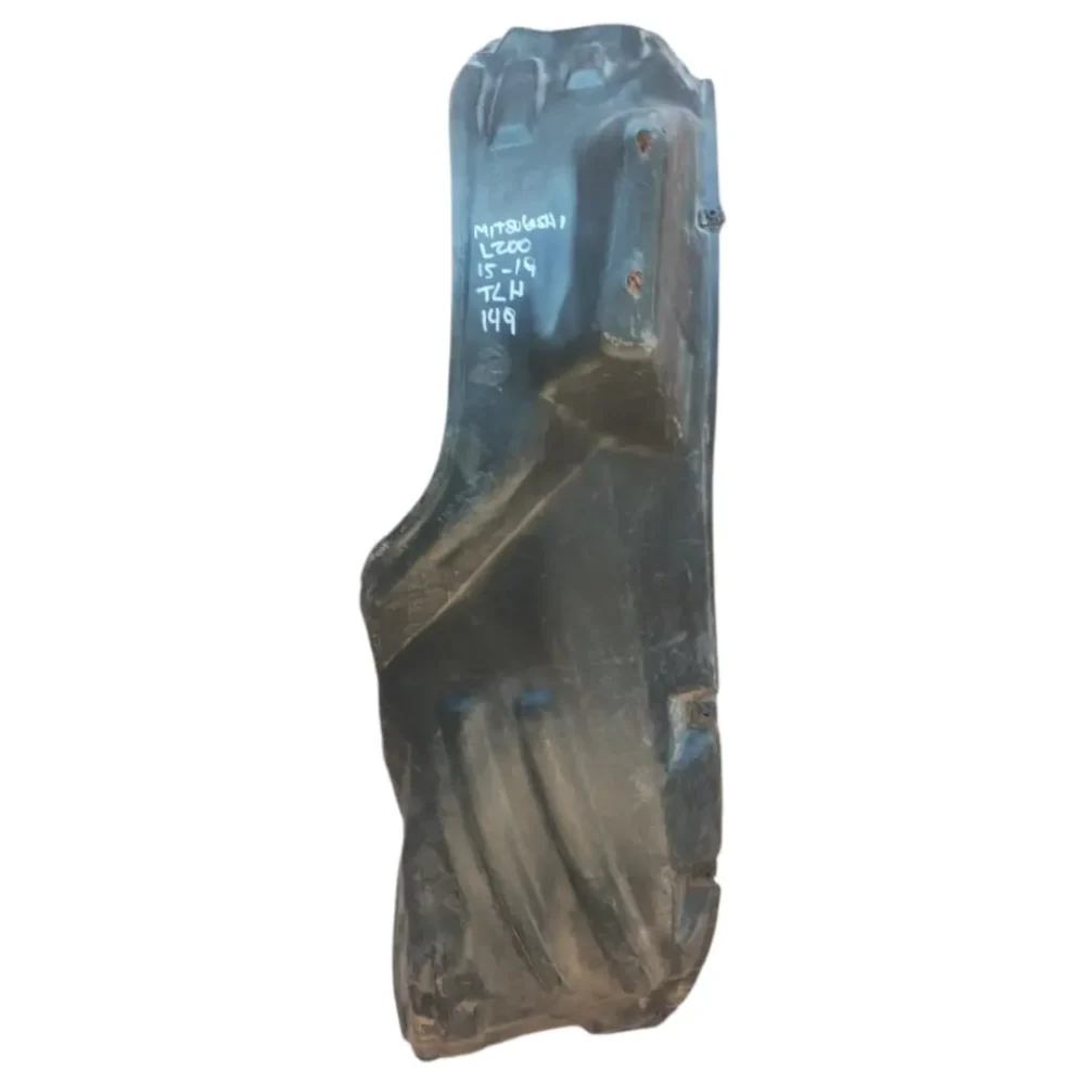GUARDAFANGO TRASERO IZQUIERDO MITSUBISHI L200 2015/2019