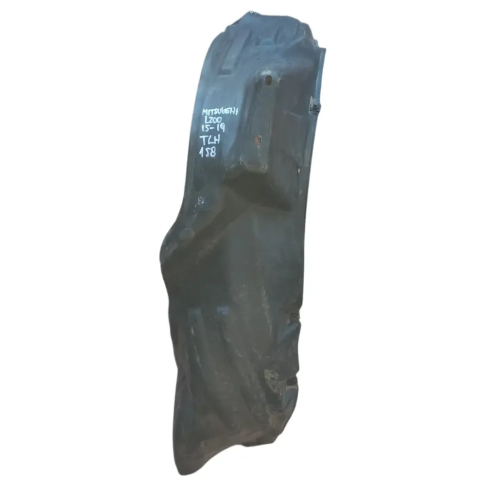 GUARDAFANGO TRASERO IZQUIERDO MITSUBISHI L200 2015/2018