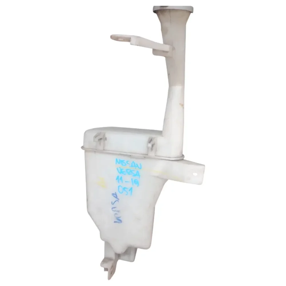DEPOSITO LIMPIA PARABRISAS NISSAN VERSA 2011/2019