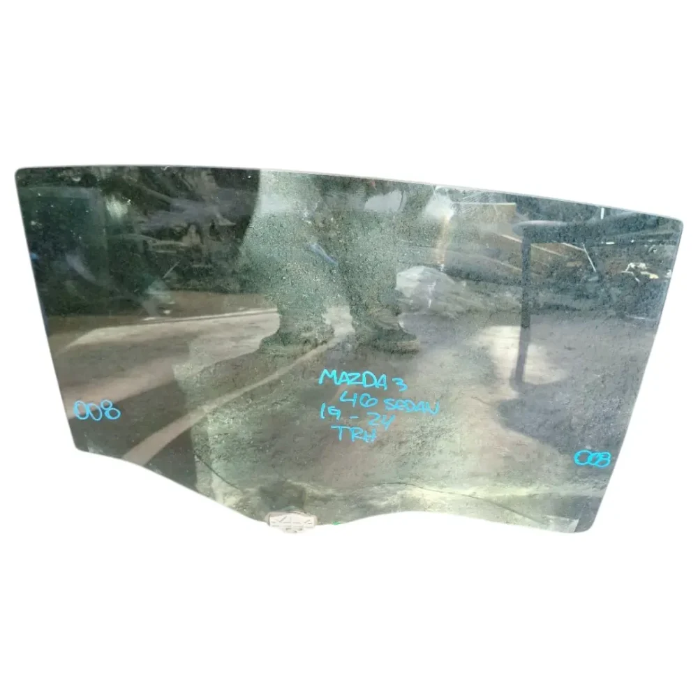 VIDRIO TRASERO DERECHO MAZDA 3 4G SEDAN 2020 AL 2024