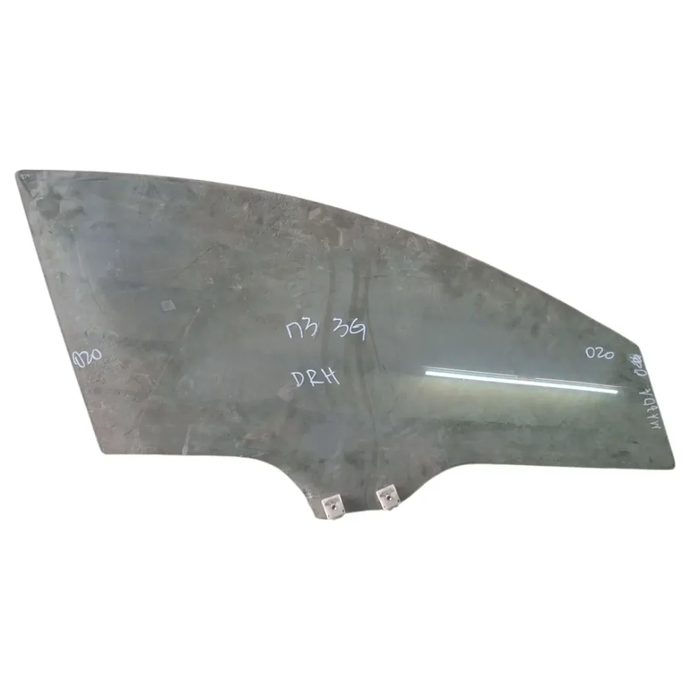 VIDRIO DELANTERO DERECHO MAZDA 3 3G 2015 AL 2019