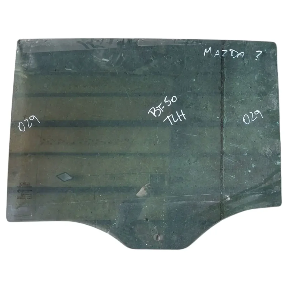 VIDRIO TRASERO IZQUIERDO MAZDA BT50 2013-2021