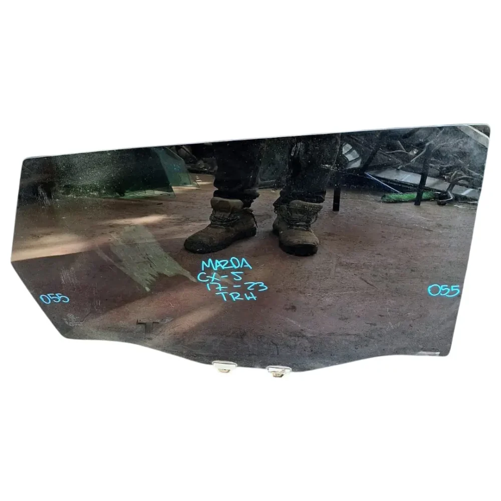 VIDRIO TRASERO DERECHO MAZDA CX5 2017 AL 2023