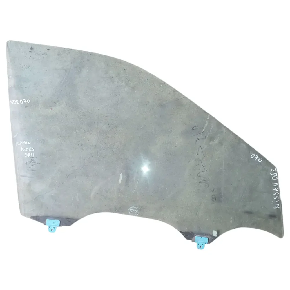 VIDRIO DELANTERO DERECHO NISSAN KICKS
