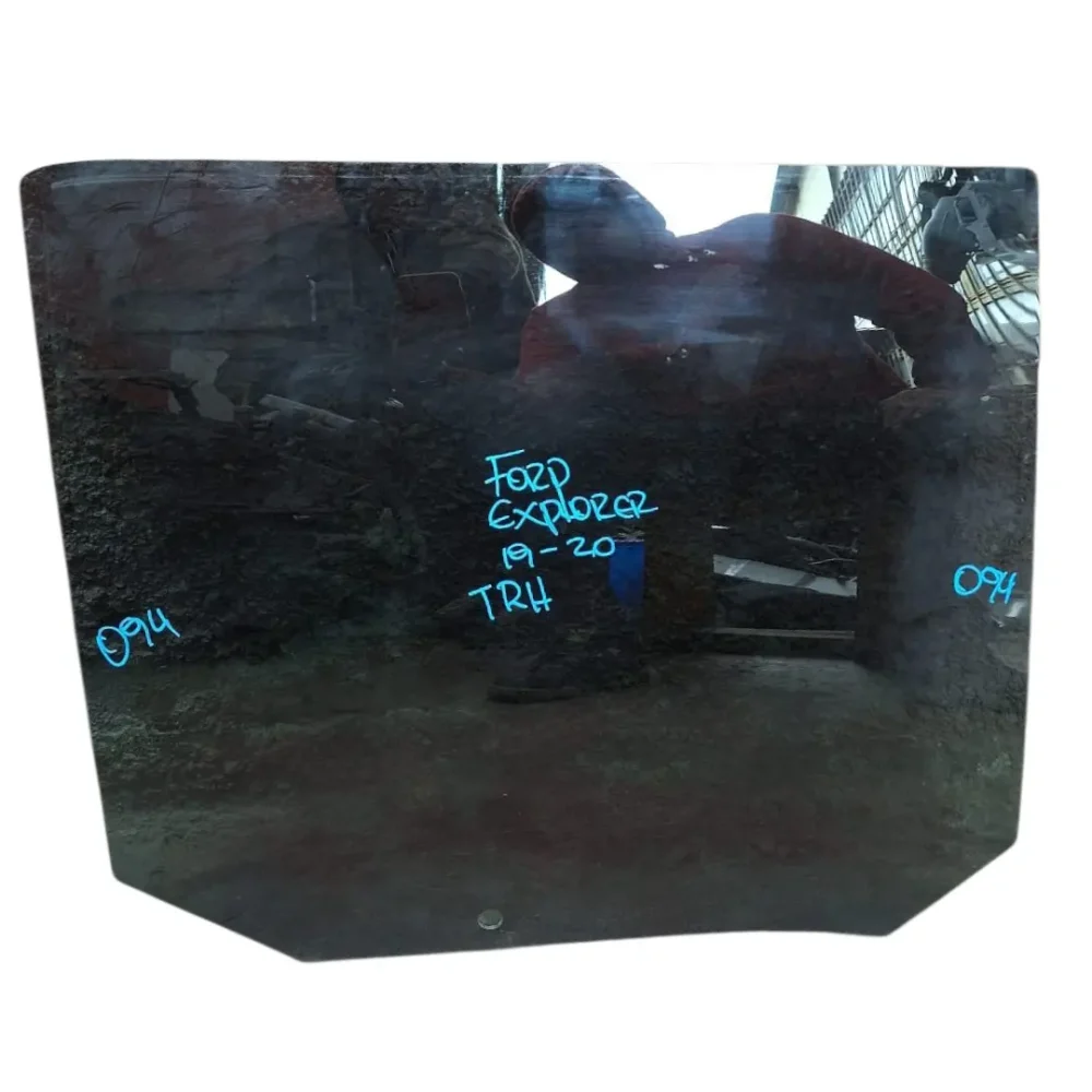 VIDRIO TRASERO DERECHO FORD EXPLORER 2019 AL 2020