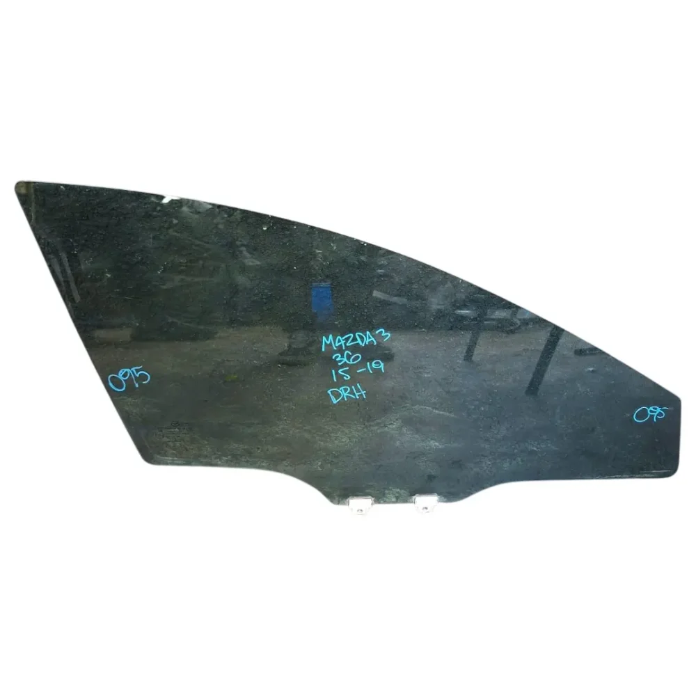 VIDRIO DELANTERO DERECHO MAZDA 3 3G 2015 AL 2019