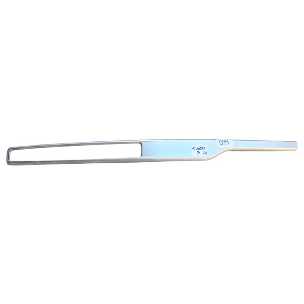 BISEL NEBLINERO CROMADO IZQUIERDO CHERY TIGGO 3 2020/2023