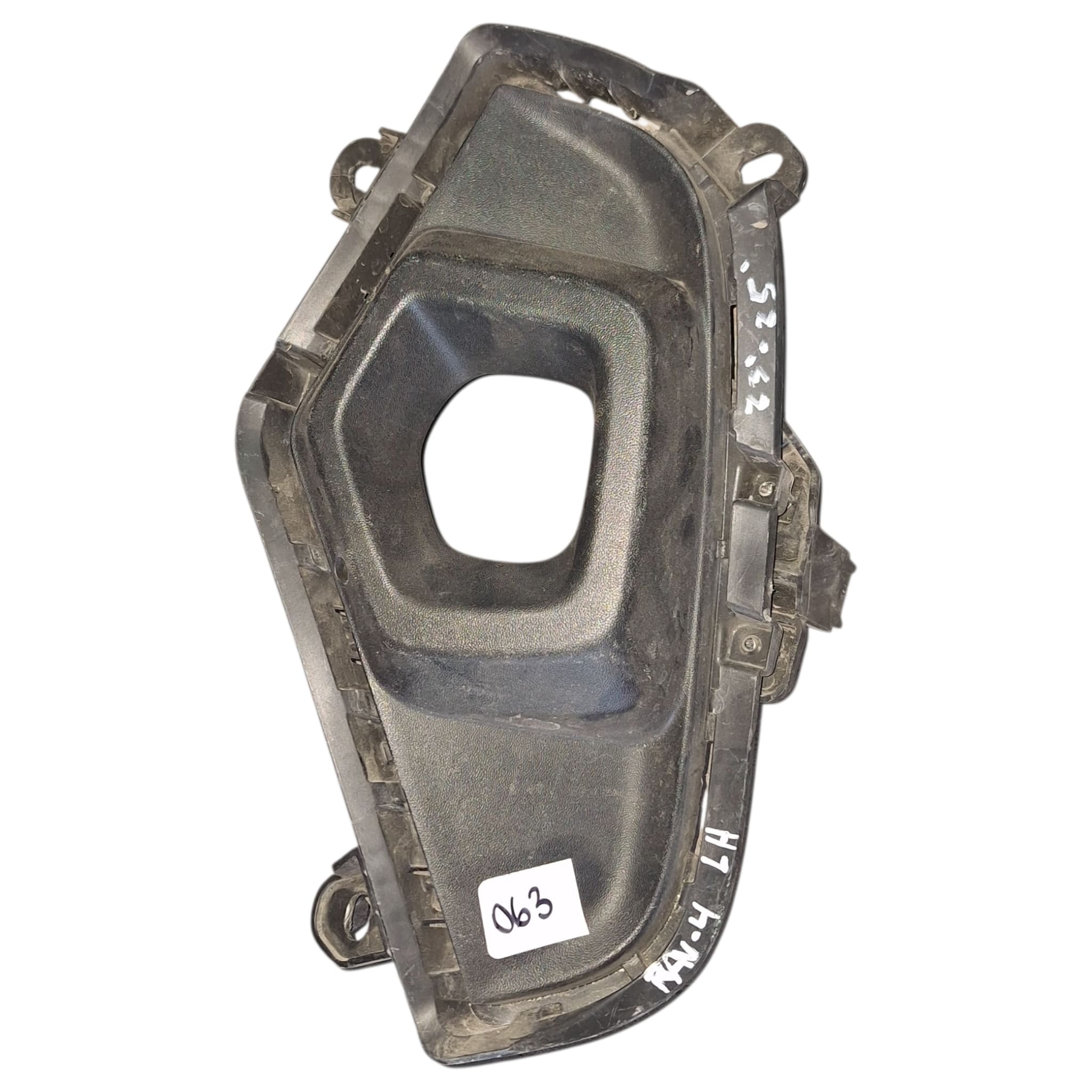 BISEL NEBLINERO IZQUIERDO TOYOTA RAV 4 2023/2025
