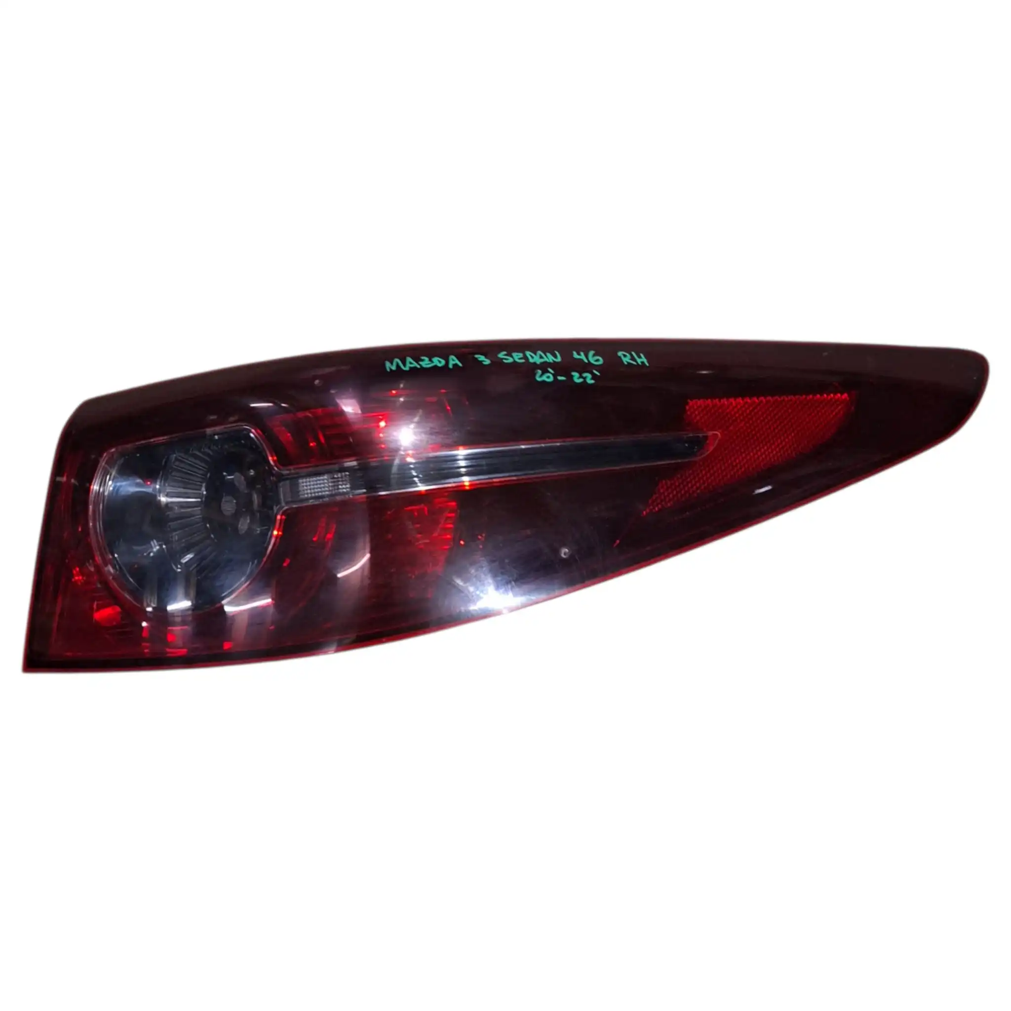 FOCO TRASERO DERECHO MAZDA 3 SEDAN 4G 2020/2022 CARROCERIA