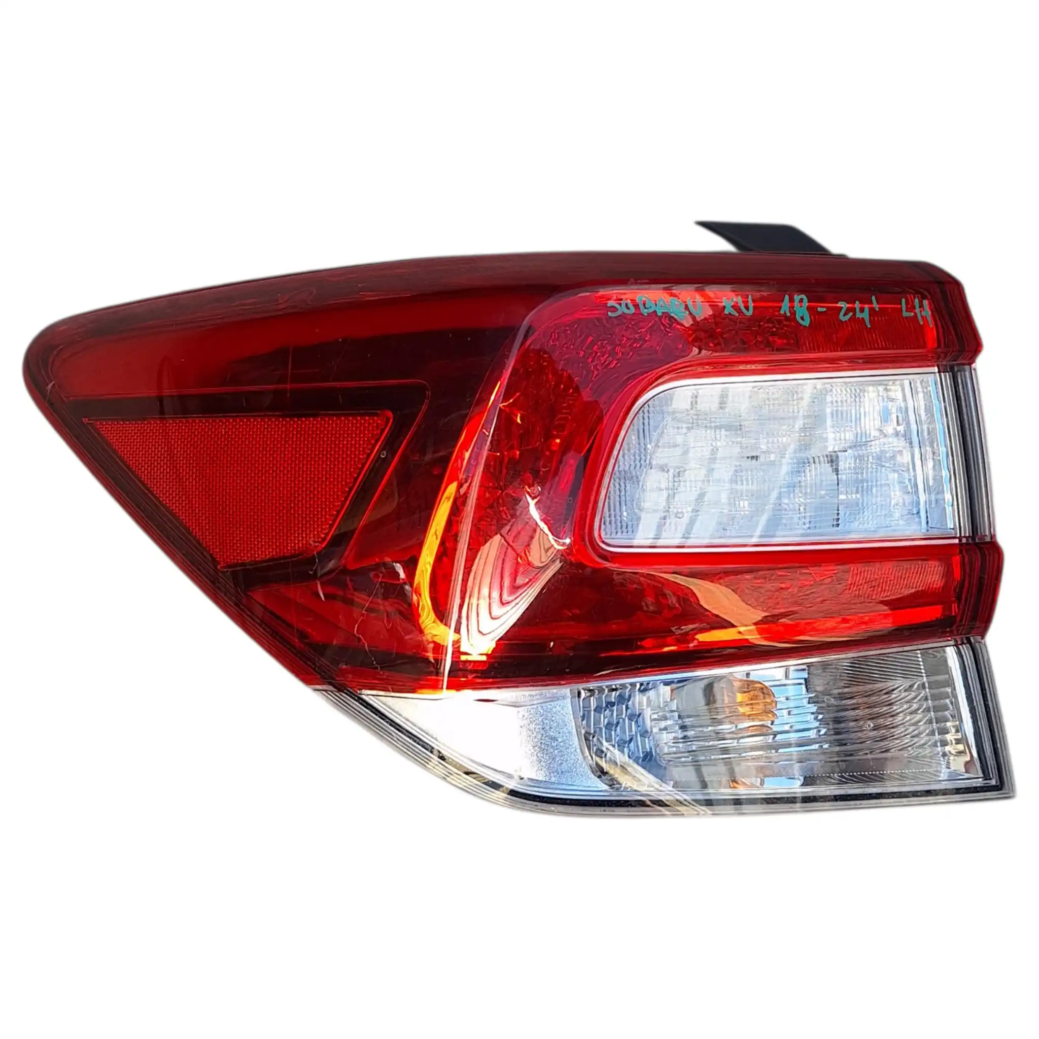 FOCO TRASERO IZQUIERDO SUBARU XV 2018/2024 CARROCERIA
