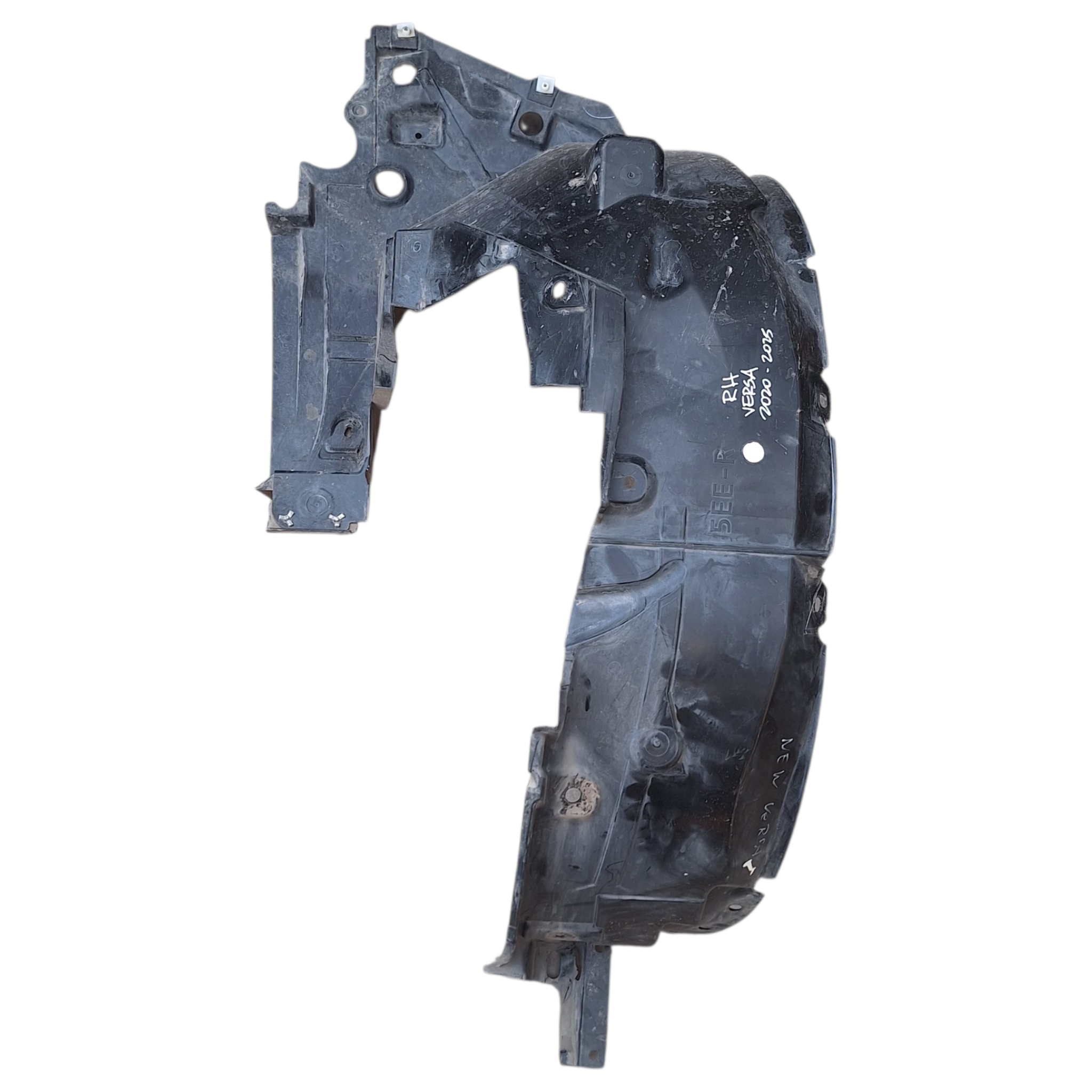 GUARDAFANGO DELANTERO DERECHO NISSAN VERSA 2020/2025