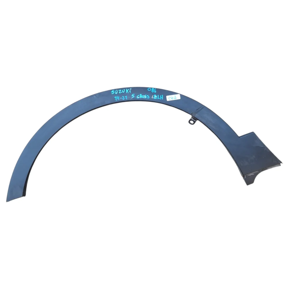 MOLDURA PASO DE RUEDA DELANTERA IZQUIERDA SUZUKI S-CROOS 2014/2021